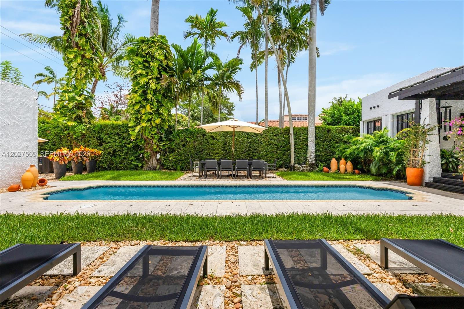 1225 Alhambra Cir, Coral Gables FL 33134