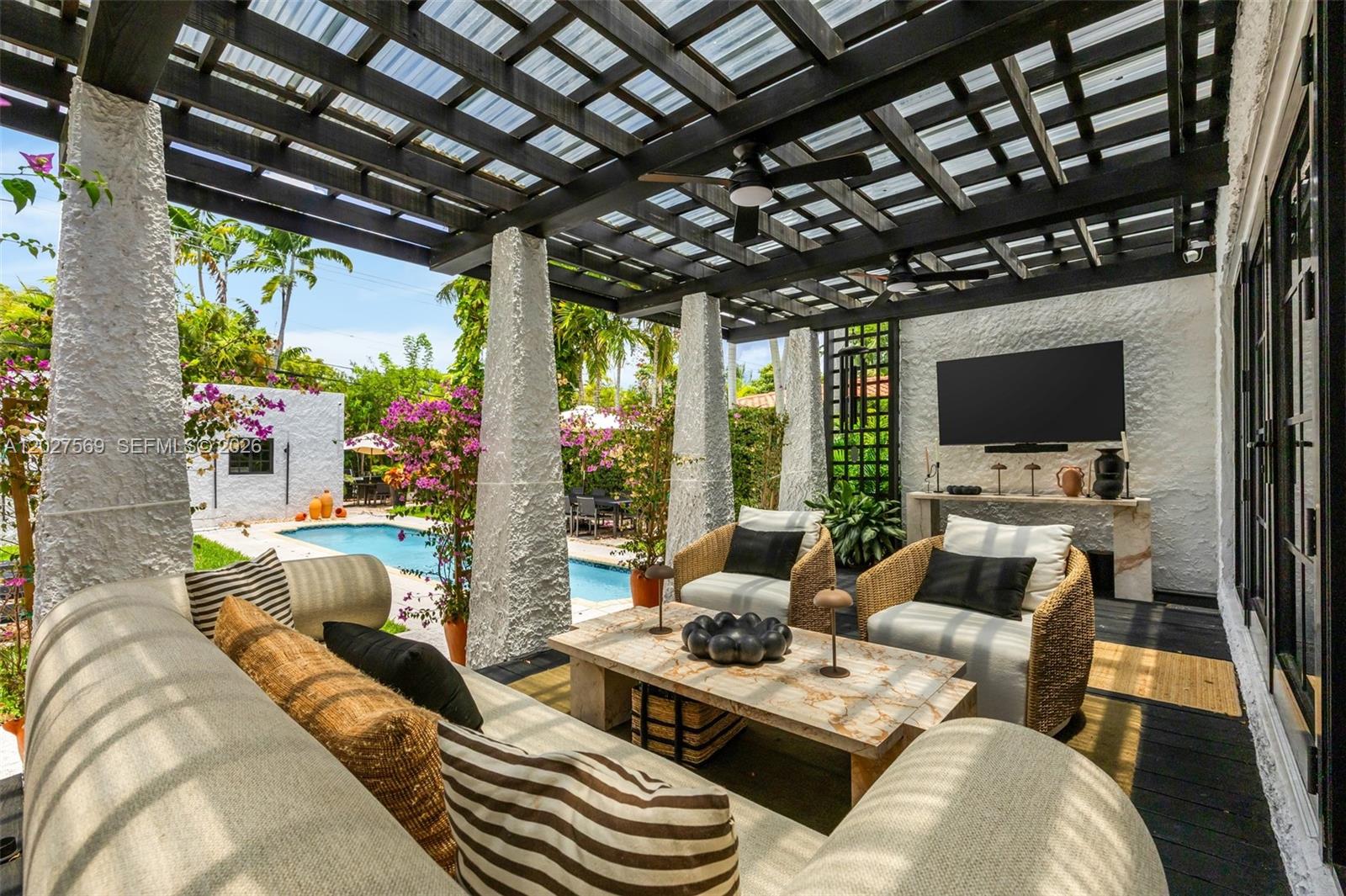 1225 Alhambra Cir, Coral Gables FL 33134