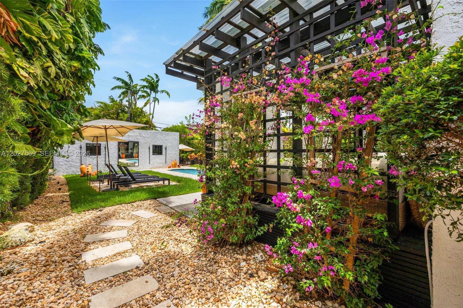 1225 Alhambra Cir, Coral Gables FL 33134