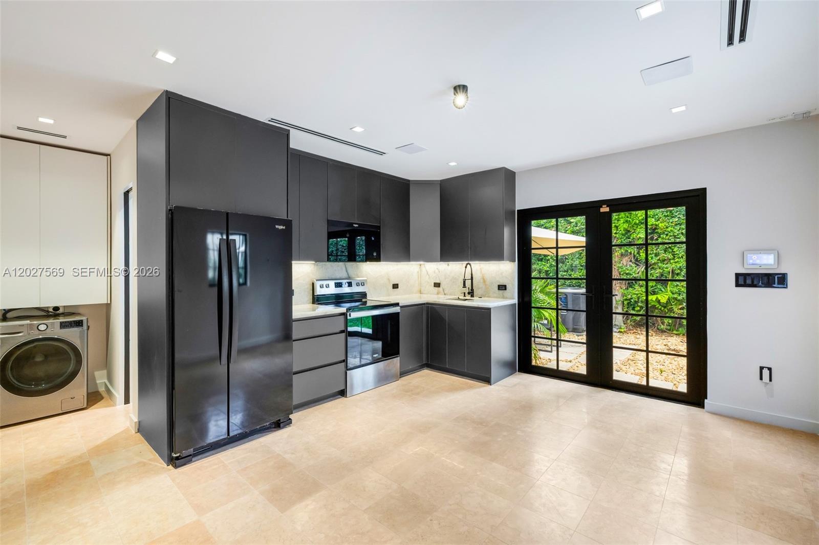 1225 Alhambra Cir, Coral Gables FL 33134