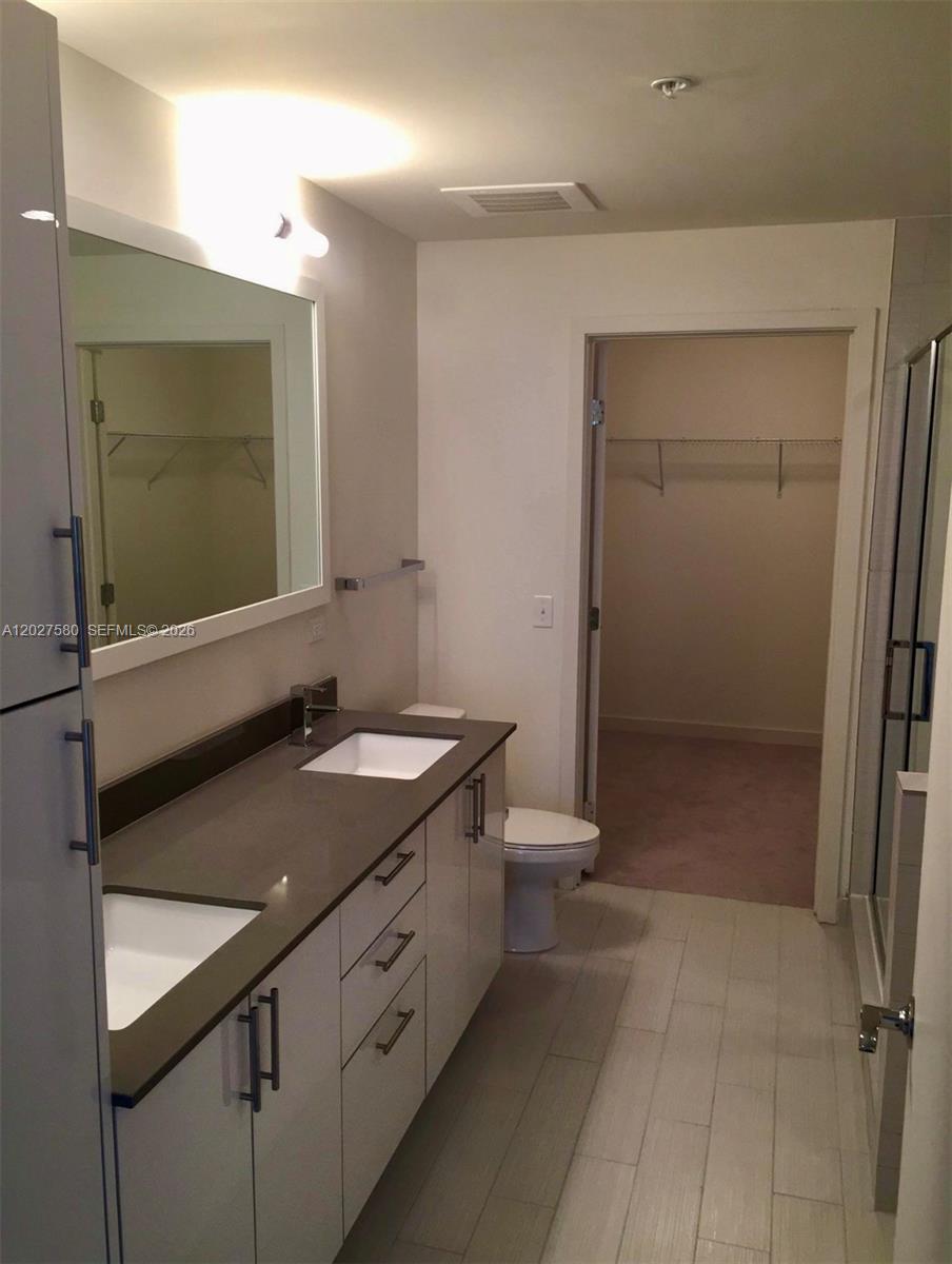 999 SW 1st Ave #2005, Miami FL 33130