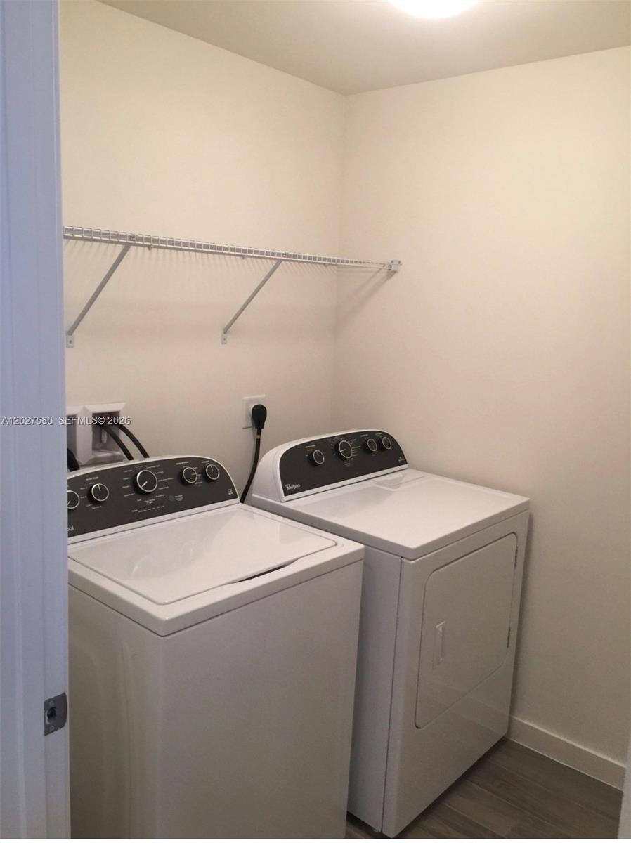 999 SW 1st Ave #2005, Miami FL 33130
