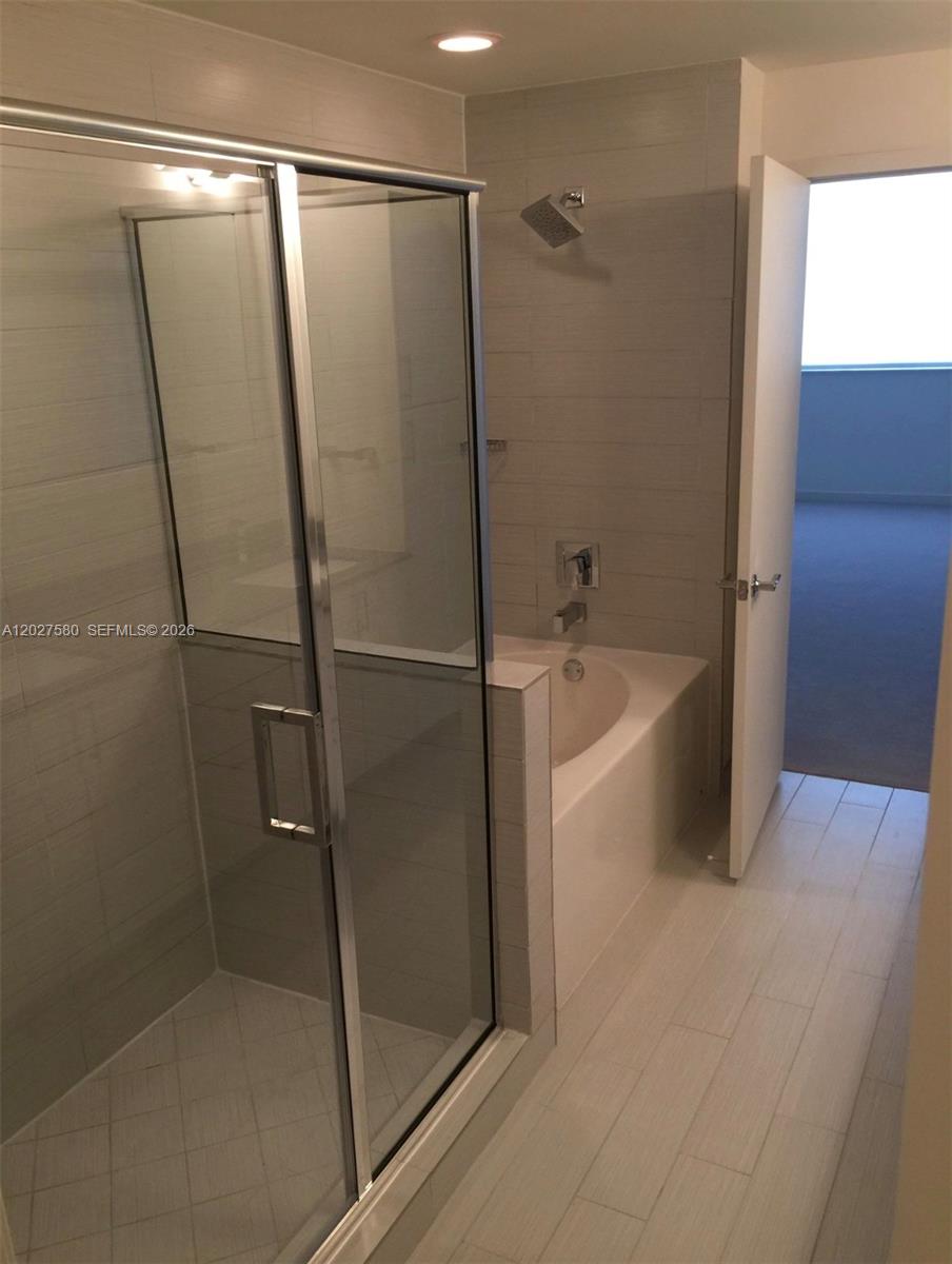 999 SW 1st Ave #2005, Miami FL 33130