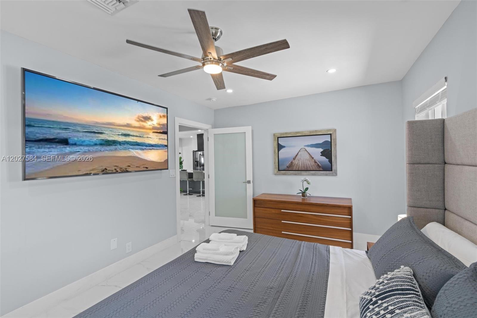 26 NE 88th St, El Portal FL 33138