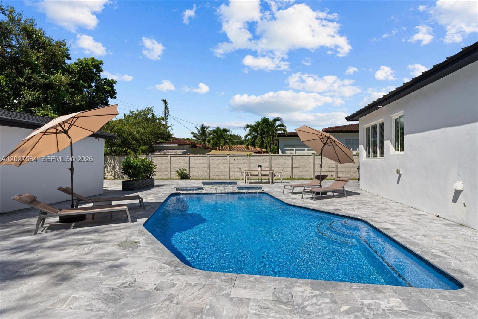 26 NE 88th St, El Portal FL 33138