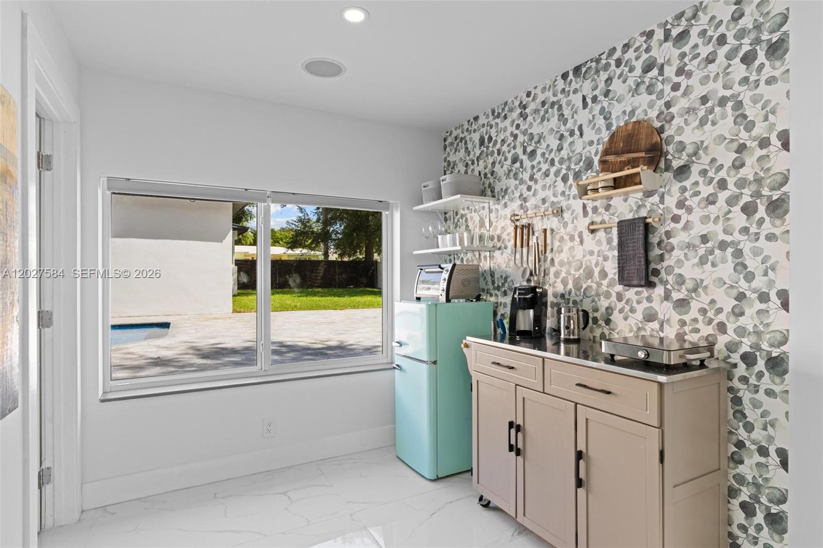 26 NE 88th St, El Portal FL 33138
