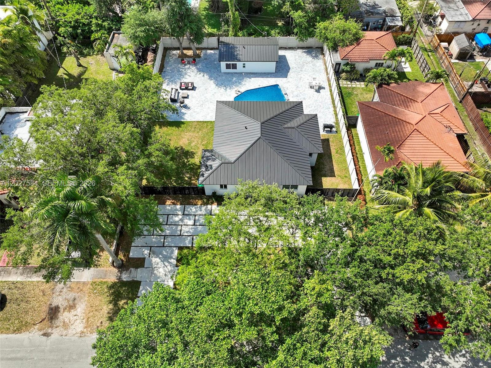 26 NE 88th St, El Portal FL 33138