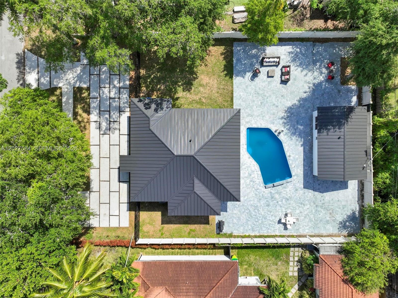 26 NE 88th St, El Portal FL 33138