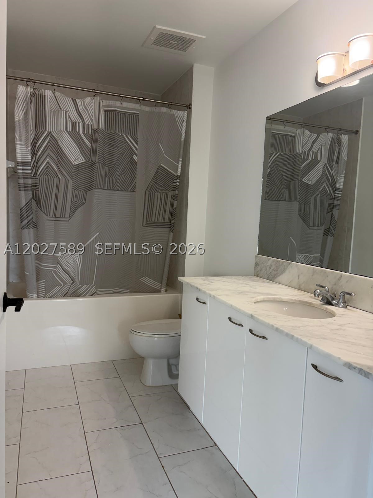 133 NE 2nd Ave #913, Miami FL 33132