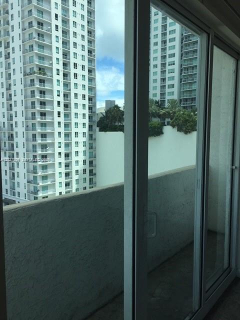 133 NE 2nd Ave #913, Miami FL 33132