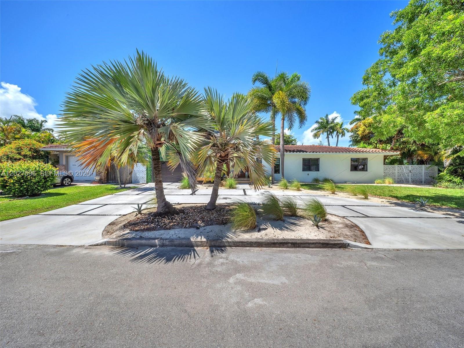 1141 Adams St, Hollywood FL 33019