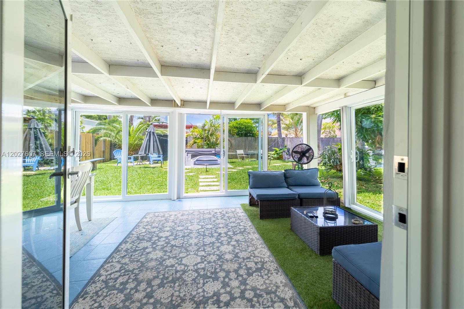1101 NE 5th St, Hallandale Beach FL 33009