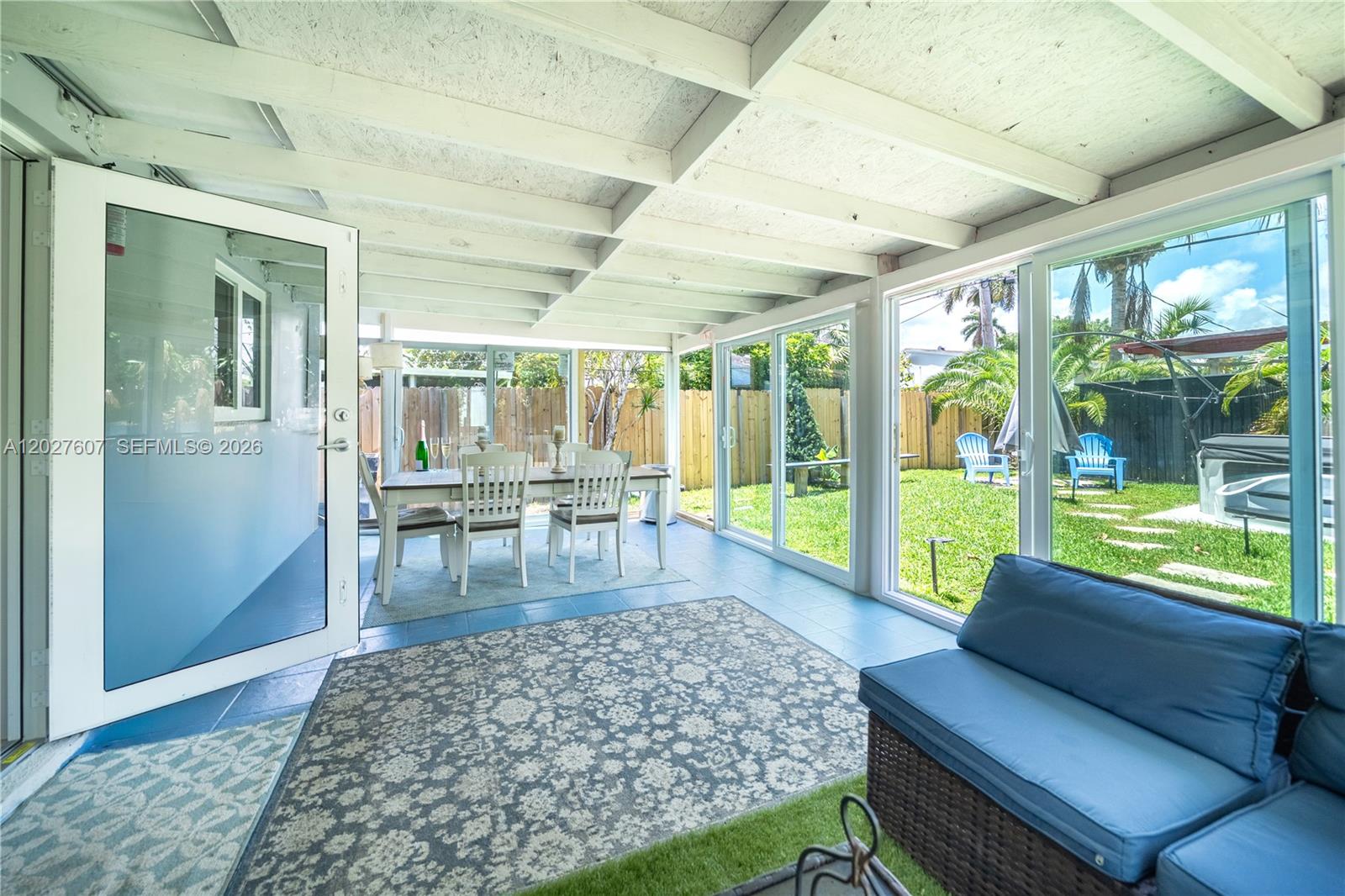1101 NE 5th St, Hallandale Beach FL 33009