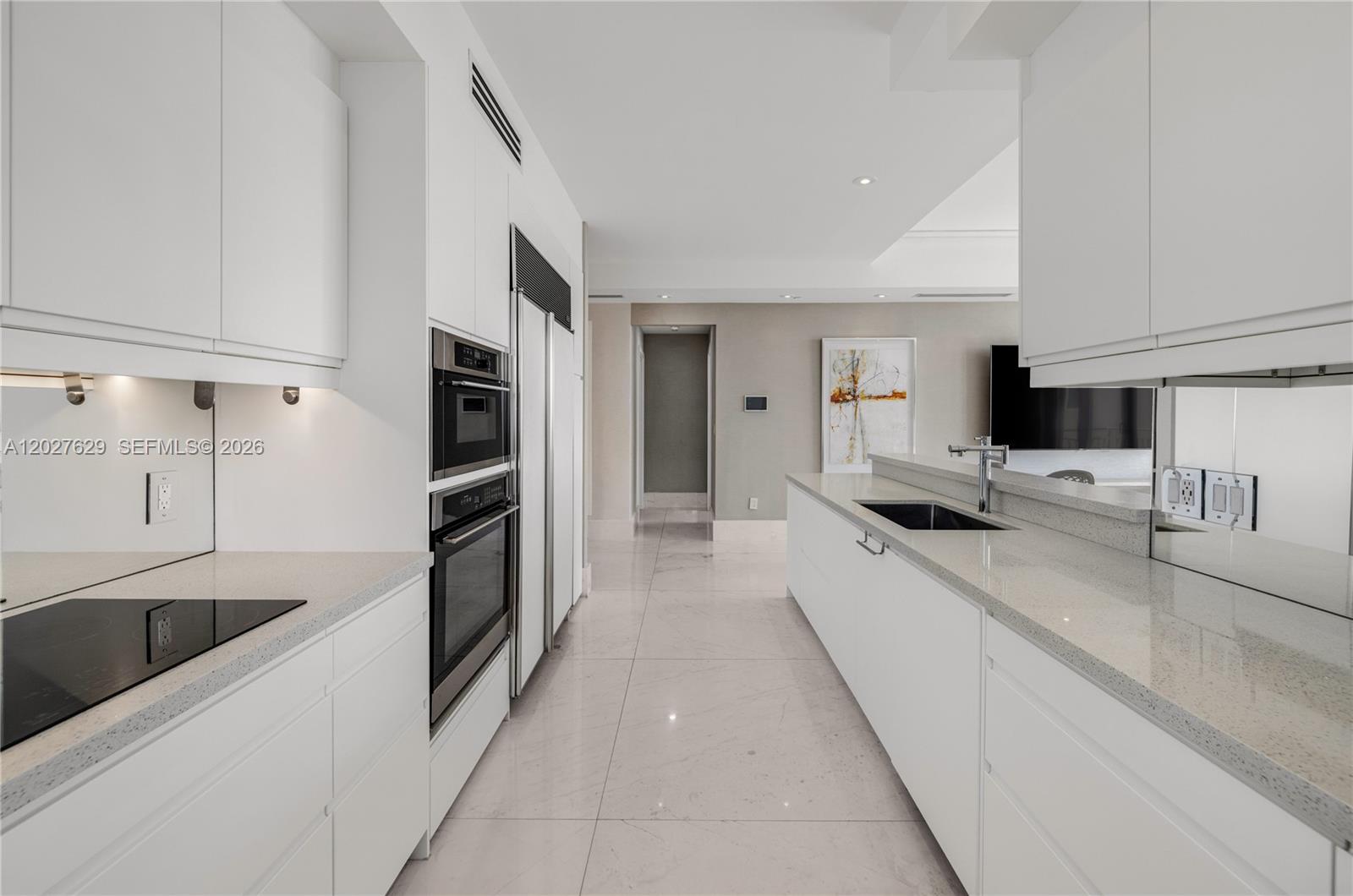799 Crandon Blvd #PH-8, Key Biscayne FL 33149