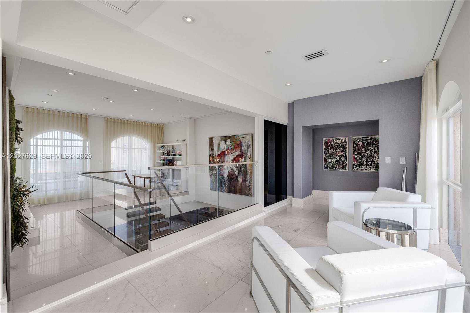799 Crandon Blvd #PH-8, Key Biscayne FL 33149