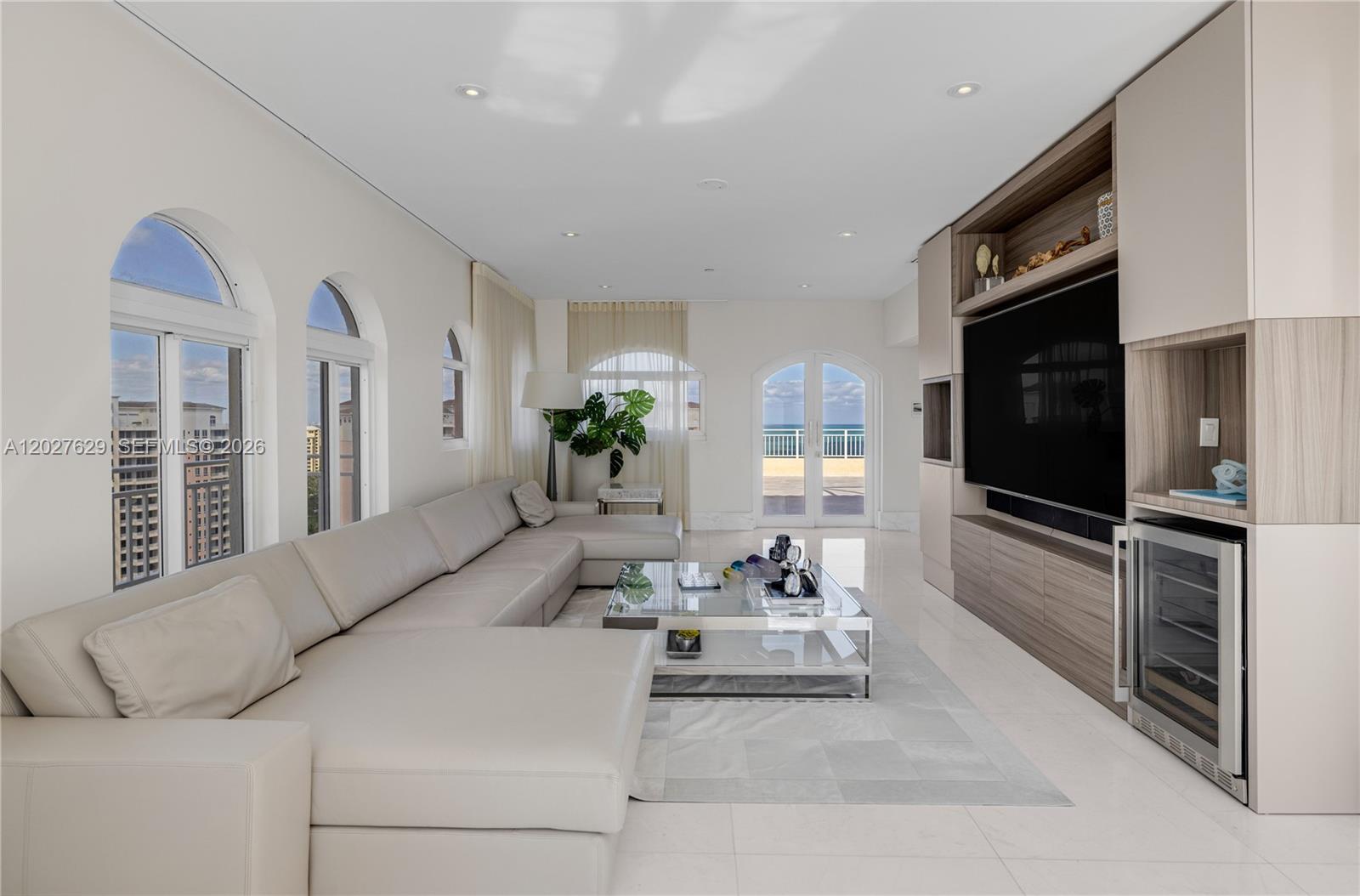 799 Crandon Blvd #PH-8, Key Biscayne FL 33149