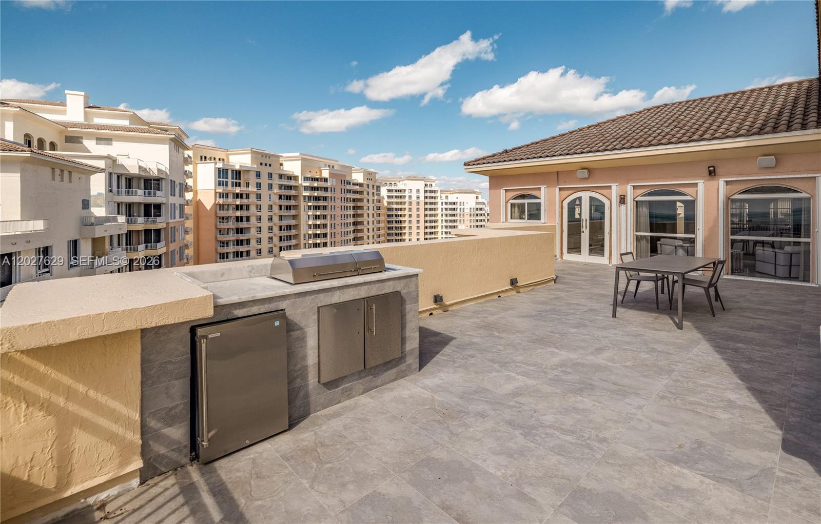 799 Crandon Blvd #PH-8, Key Biscayne FL 33149