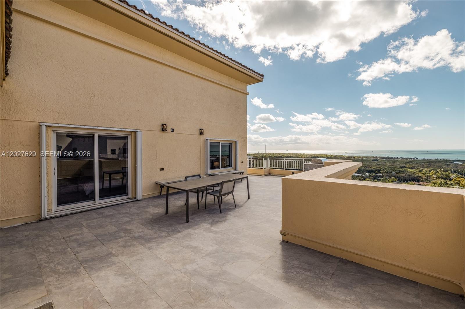 799 Crandon Blvd #PH-8, Key Biscayne FL 33149