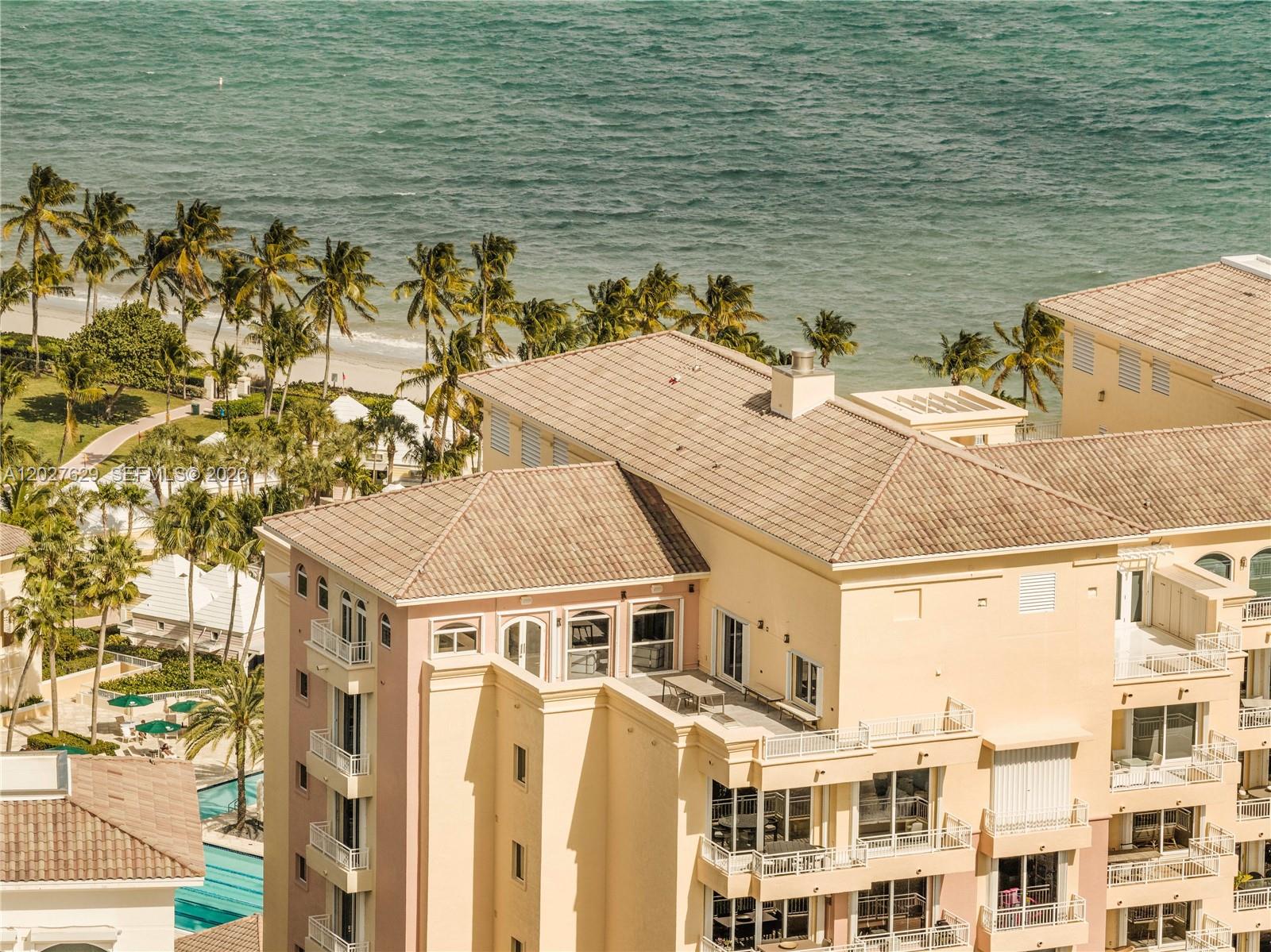 799 Crandon Blvd #PH-8, Key Biscayne FL 33149