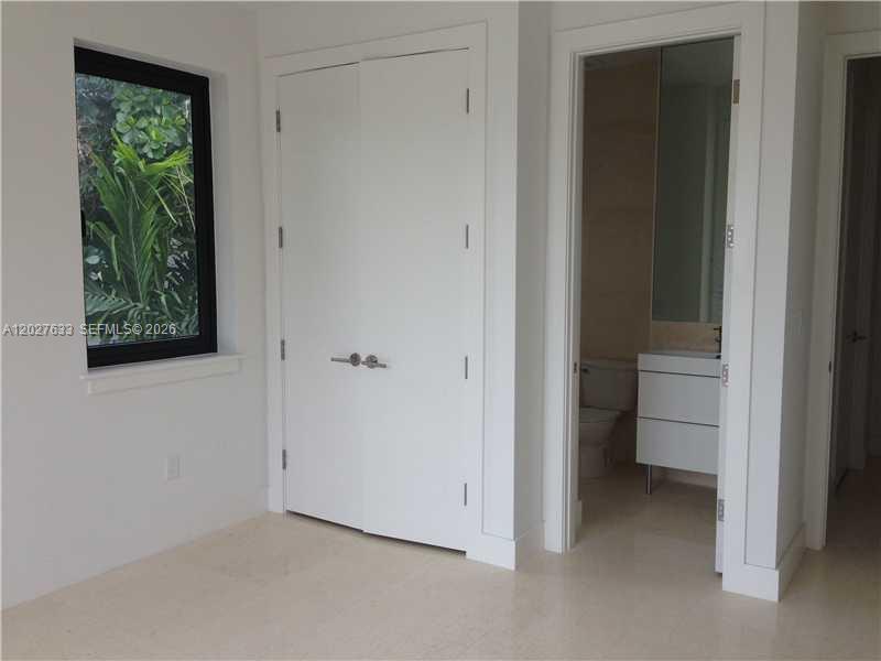 474 Fernwood Rd #474, Key Biscayne FL 33149