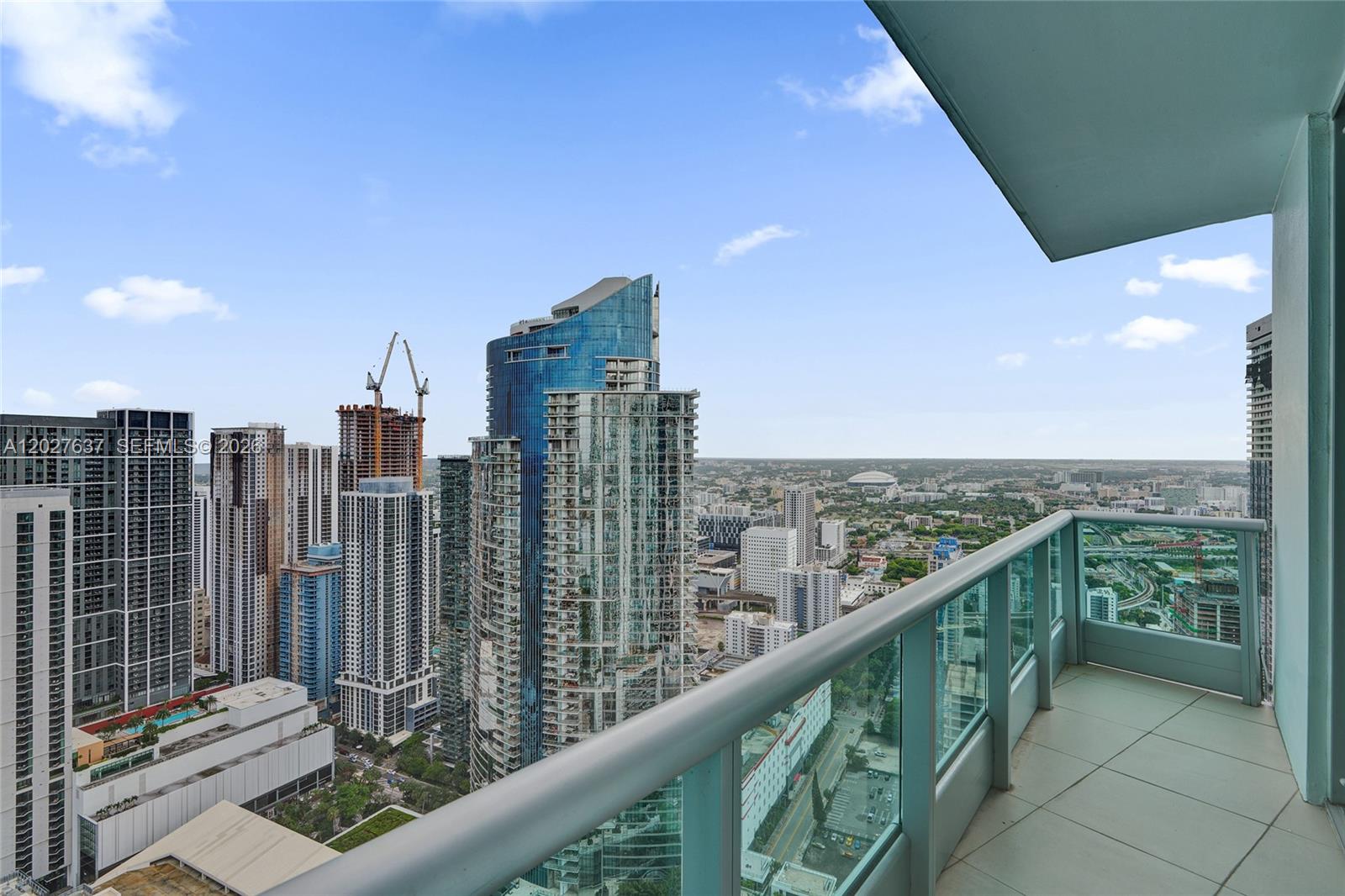 900 Biscayne Blvd #5412, Miami FL 33132