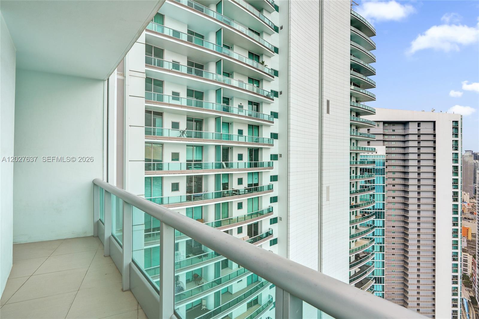 900 Biscayne Blvd #5412, Miami FL 33132