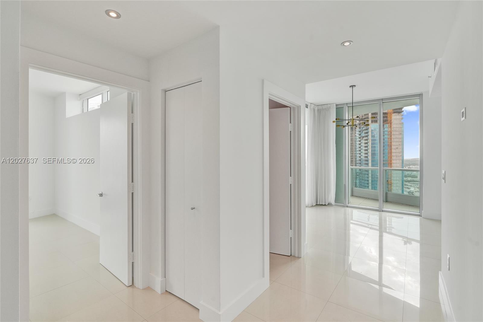 900 Biscayne Blvd #5412, Miami FL 33132