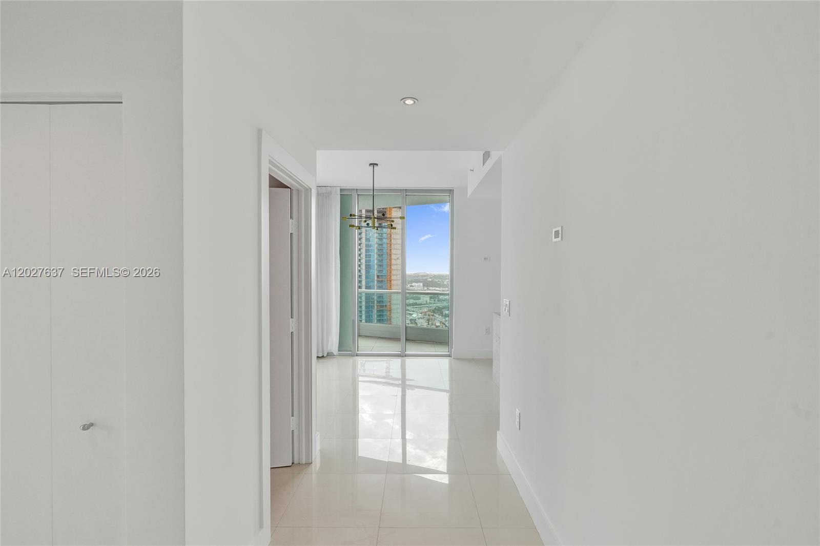 900 Biscayne Blvd #5412, Miami FL 33132