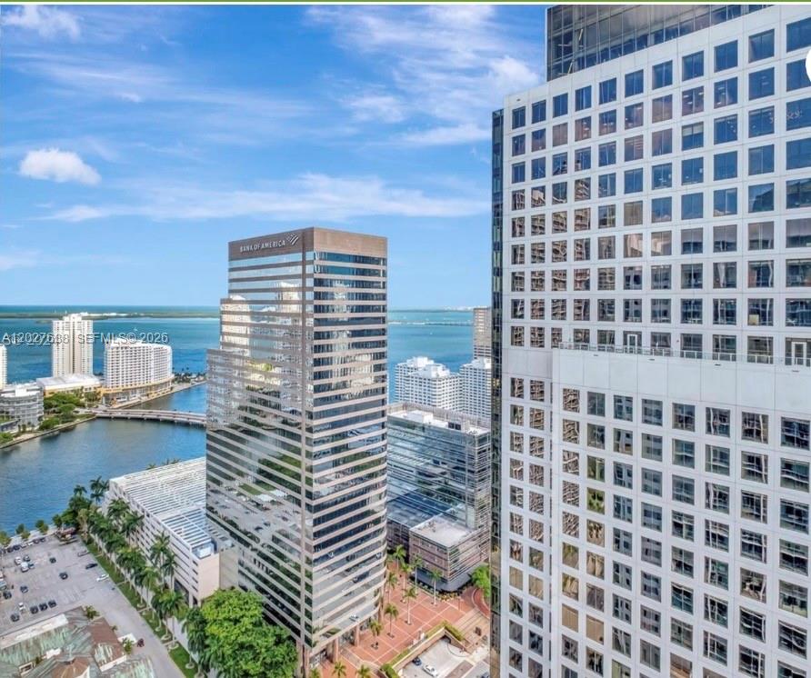 500 Brickell Ave #3910, Miami FL 33131