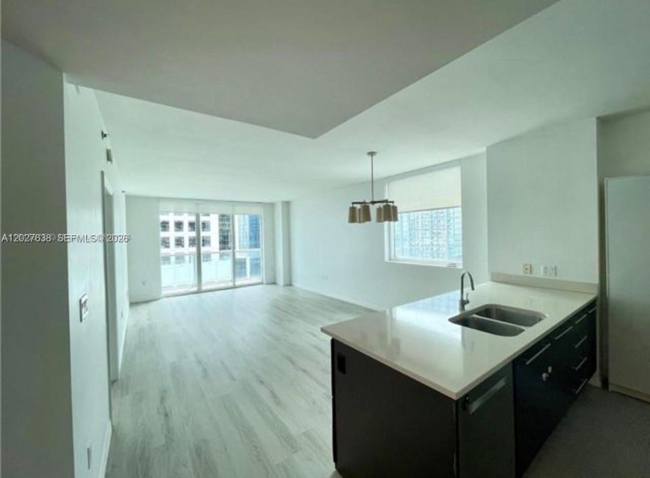 500 Brickell Ave #3910, Miami FL 33131