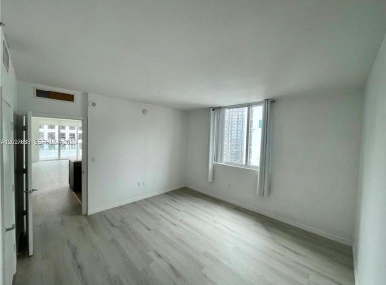 500 Brickell Ave #3910, Miami FL 33131