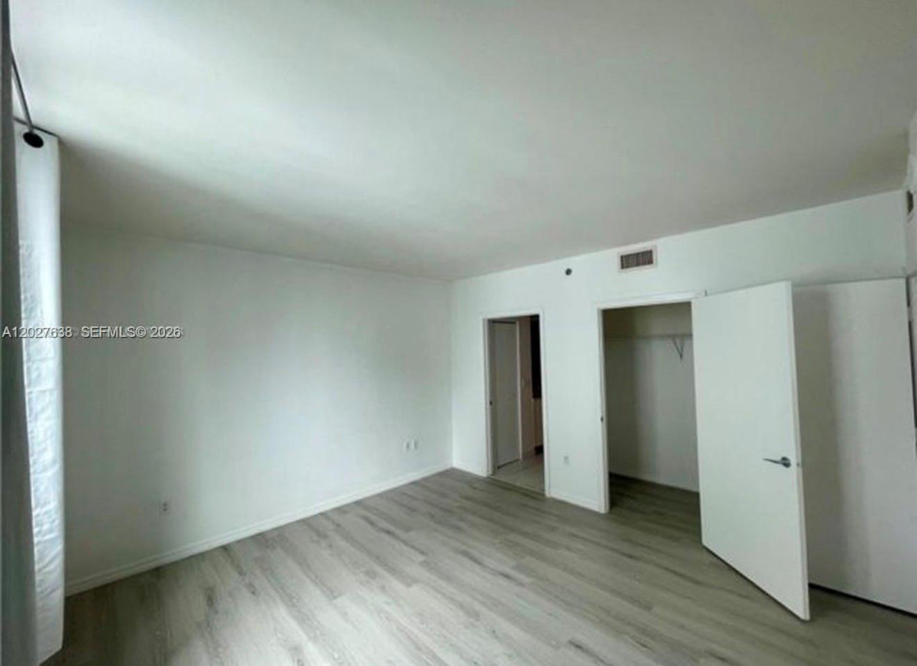 500 Brickell Ave #3910, Miami FL 33131