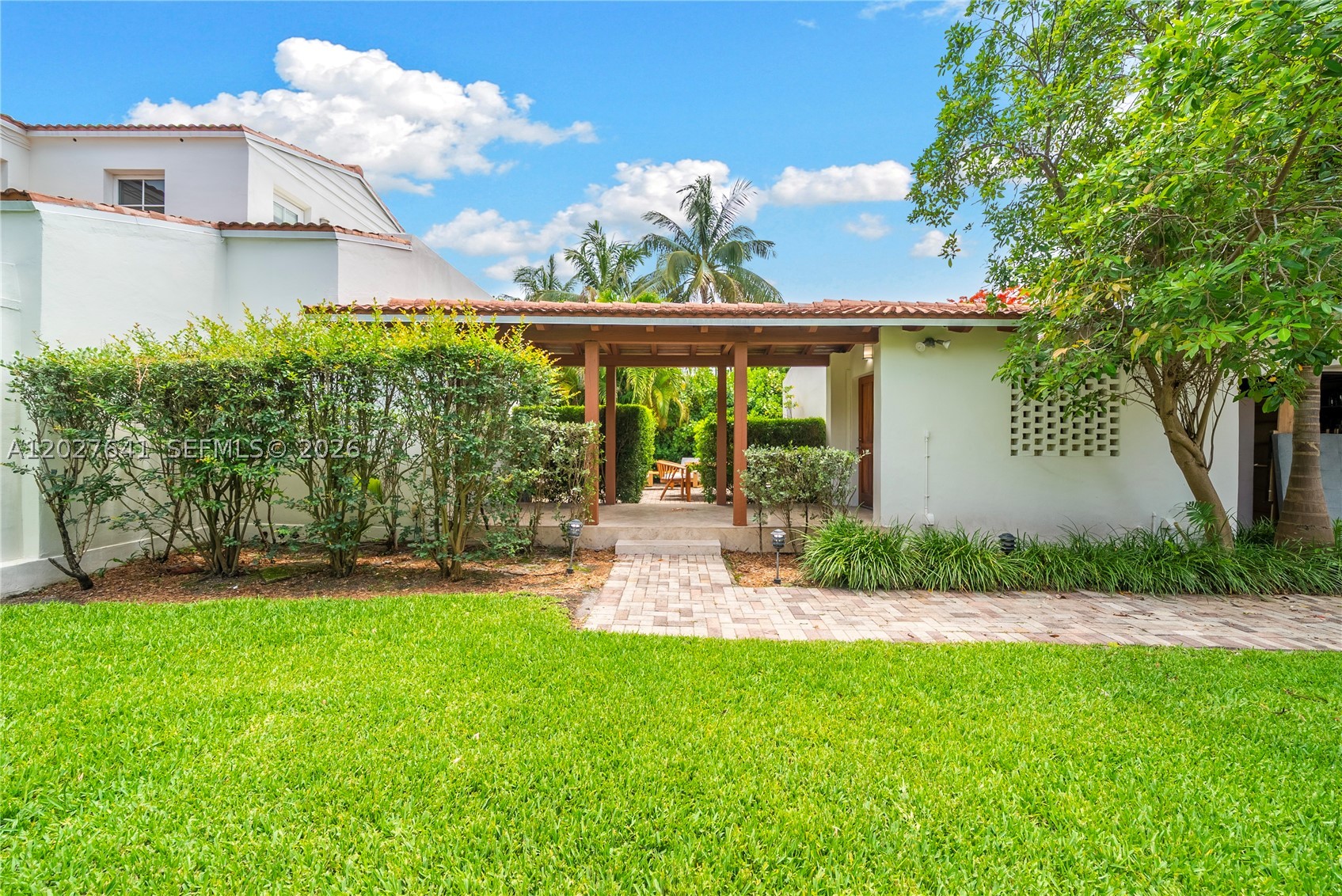 1776 Michigan Ave, Miami Beach FL 33139