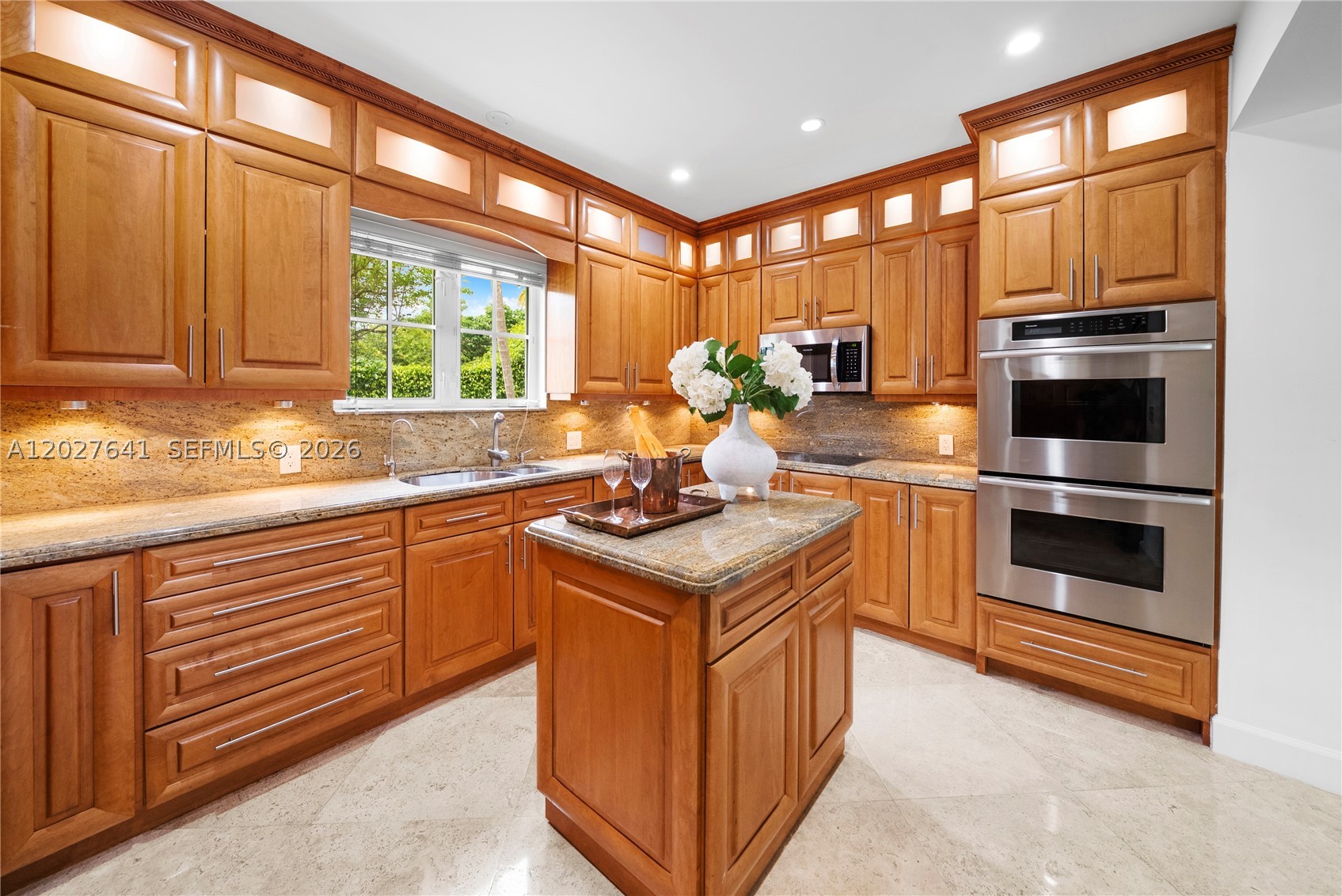 1776 Michigan Ave, Miami Beach FL 33139