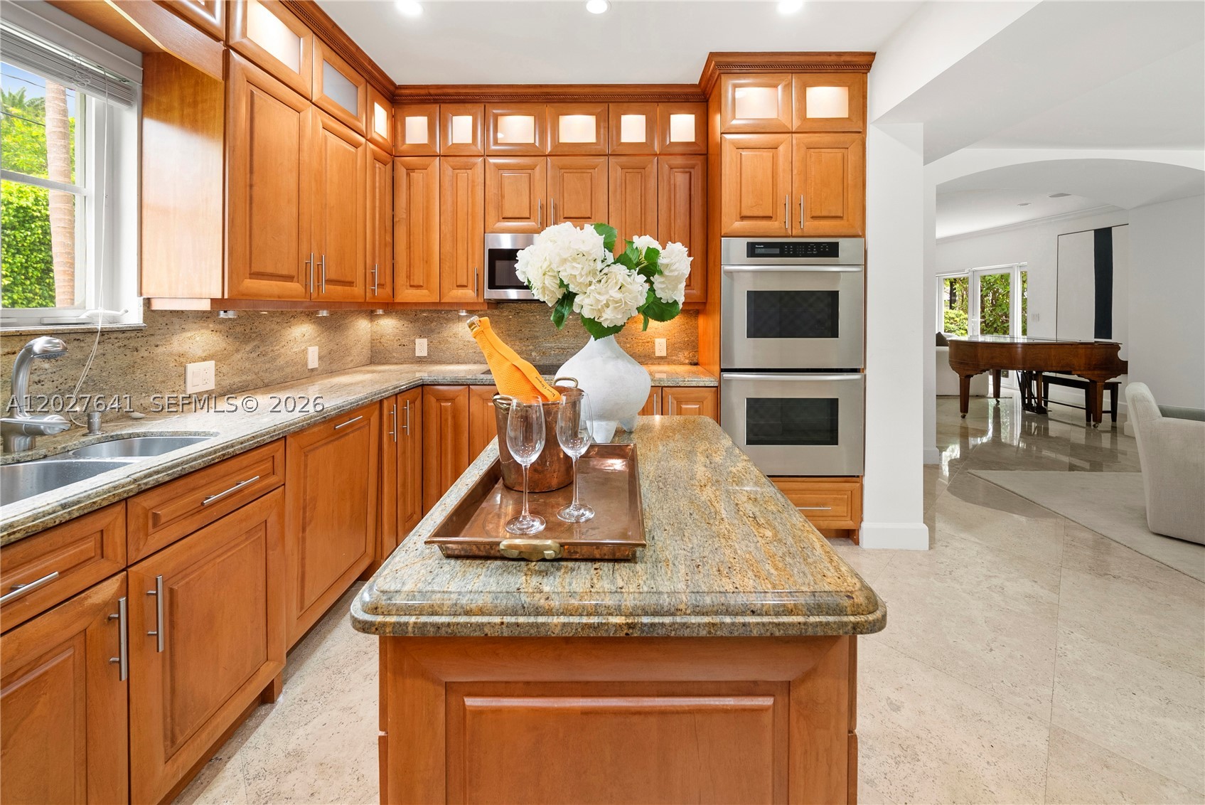 1776 Michigan Ave, Miami Beach FL 33139