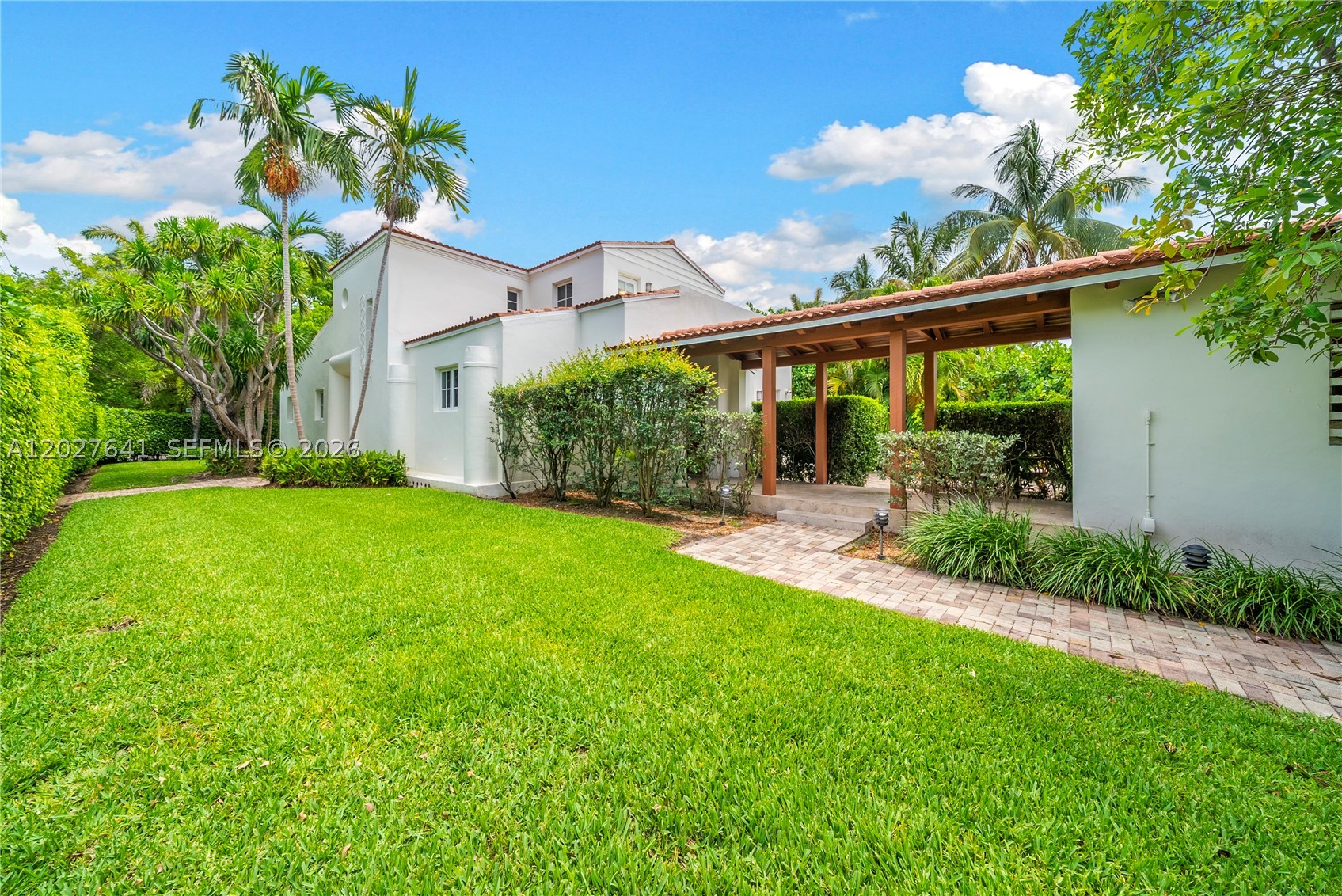 1776 Michigan Ave, Miami Beach FL 33139