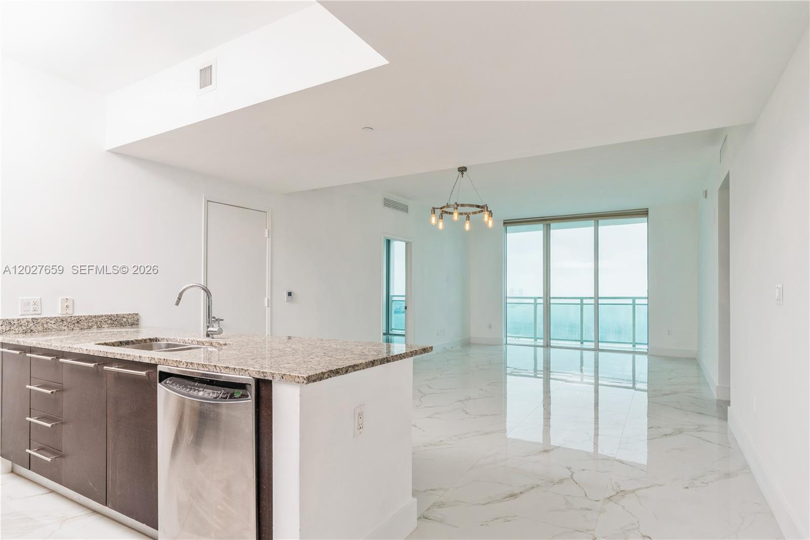 951 Brickell Ave #3706, Miami FL 33131