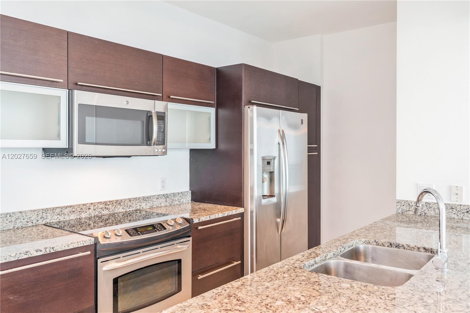 951 Brickell Ave #3706, Miami FL 33131