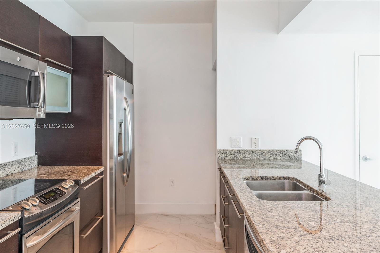 951 Brickell Ave #3706, Miami FL 33131