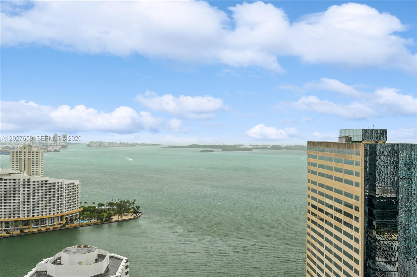 951 Brickell Ave #3706, Miami FL 33131