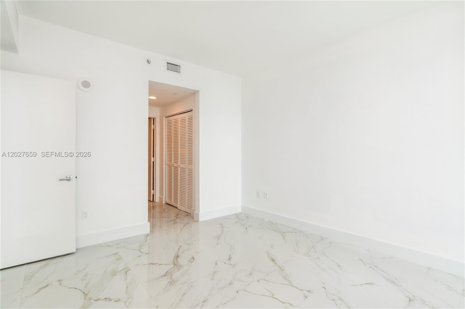 951 Brickell Ave #3706, Miami FL 33131
