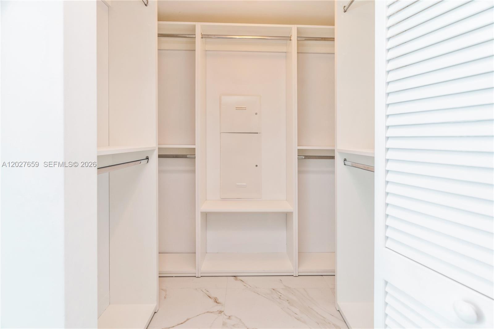 951 Brickell Ave #3706, Miami FL 33131