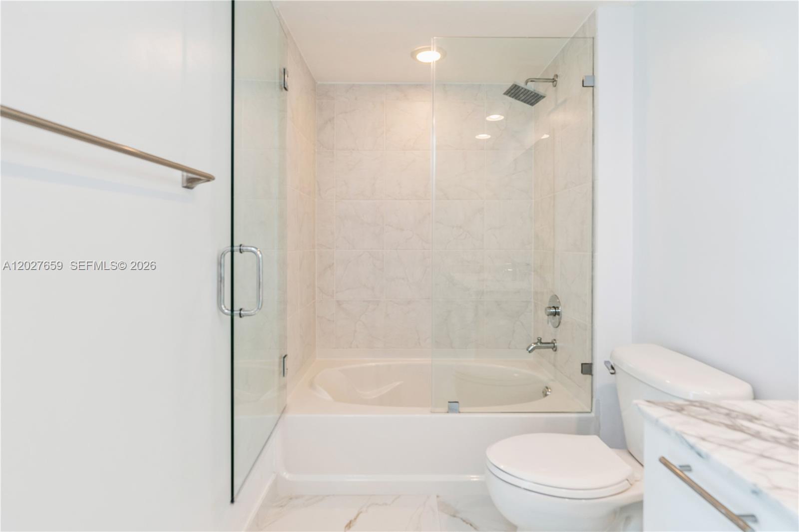 951 Brickell Ave #3706, Miami FL 33131
