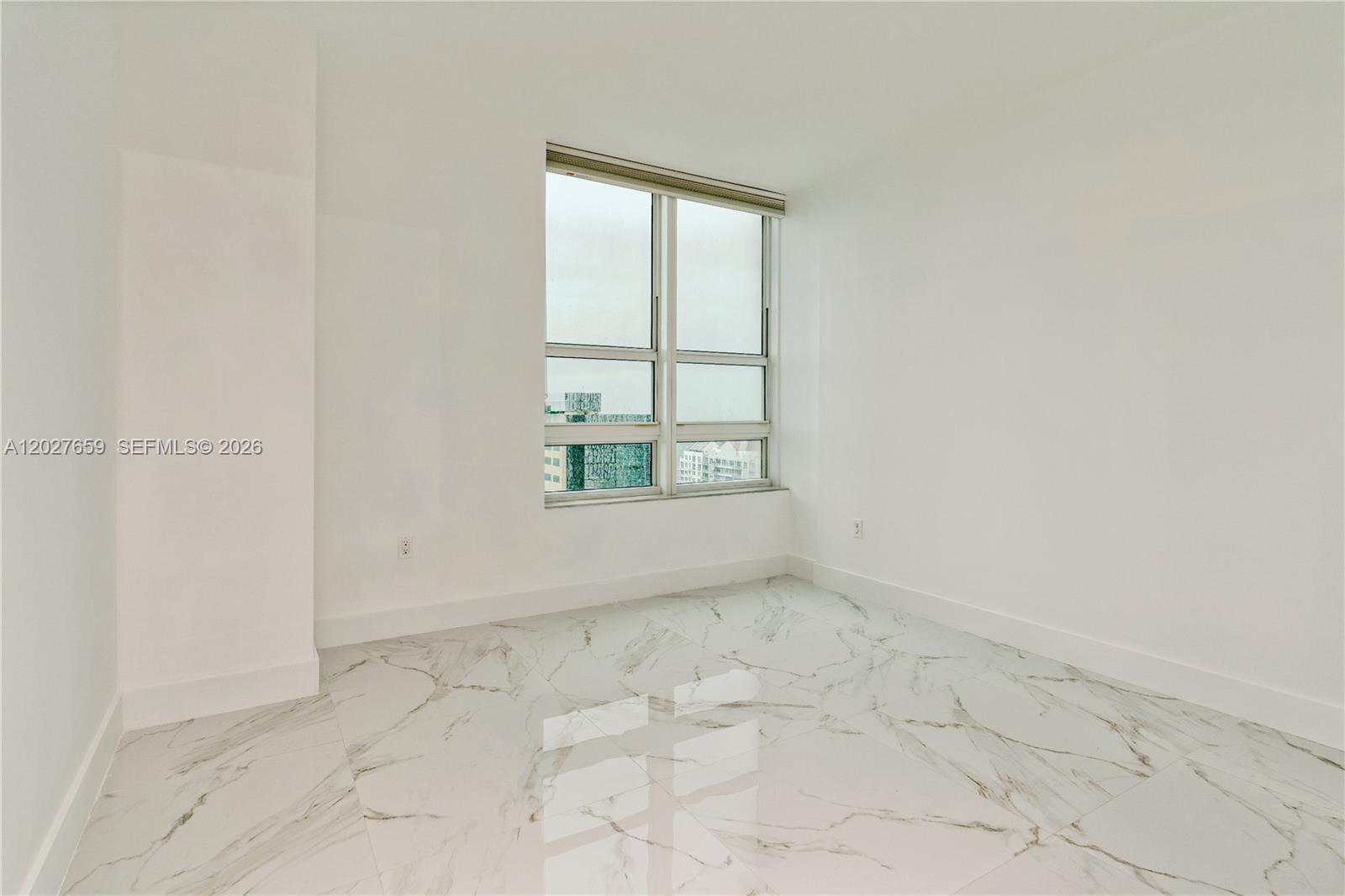 951 Brickell Ave #3706, Miami FL 33131