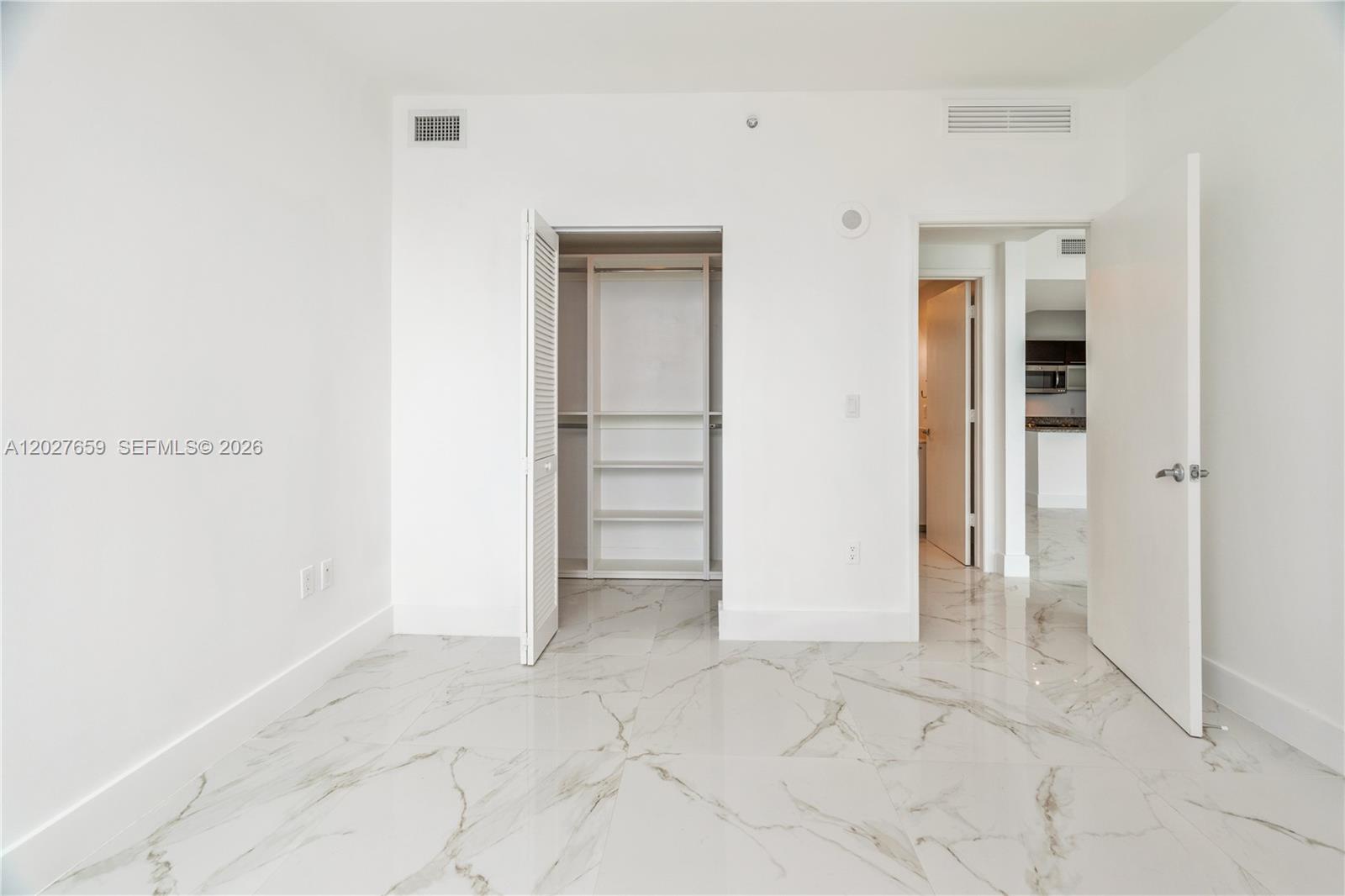 951 Brickell Ave #3706, Miami FL 33131