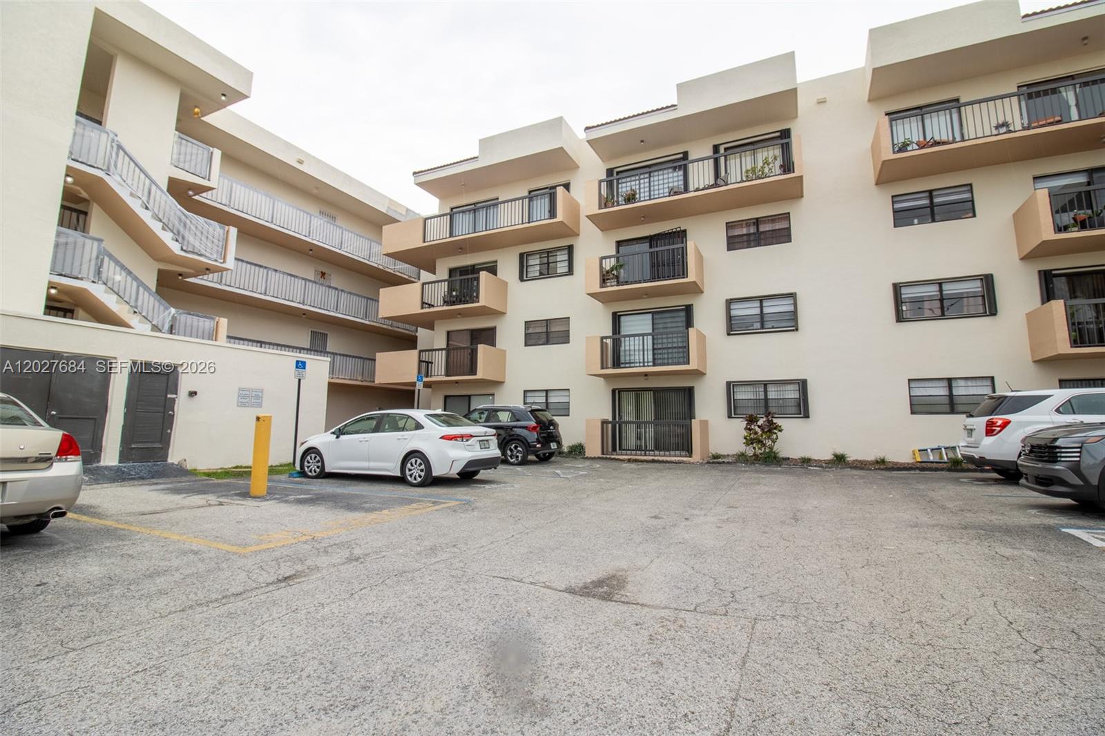 995 SW 84th Ave #408, Miami FL 33144
