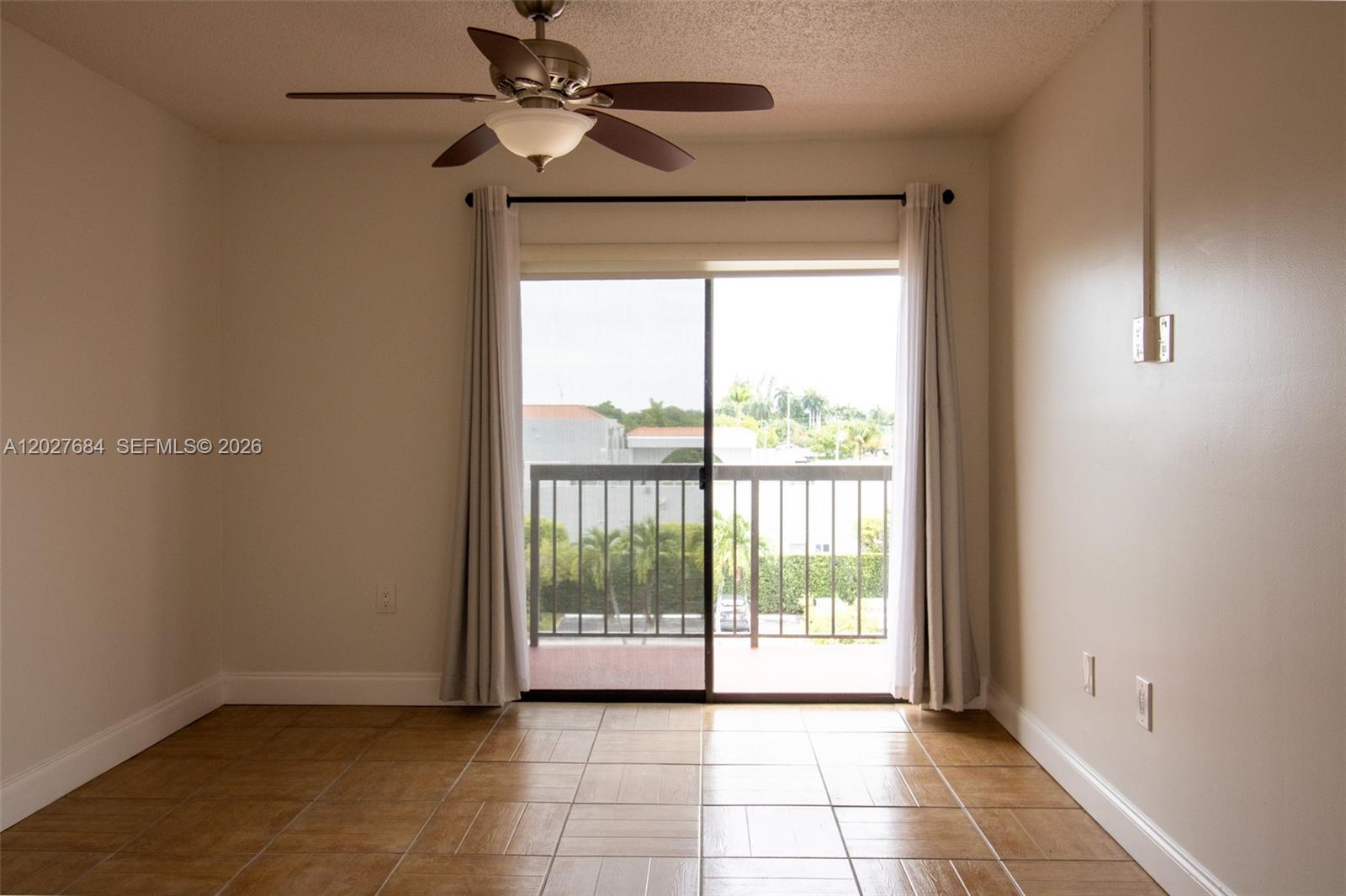 995 SW 84th Ave #408, Miami FL 33144
