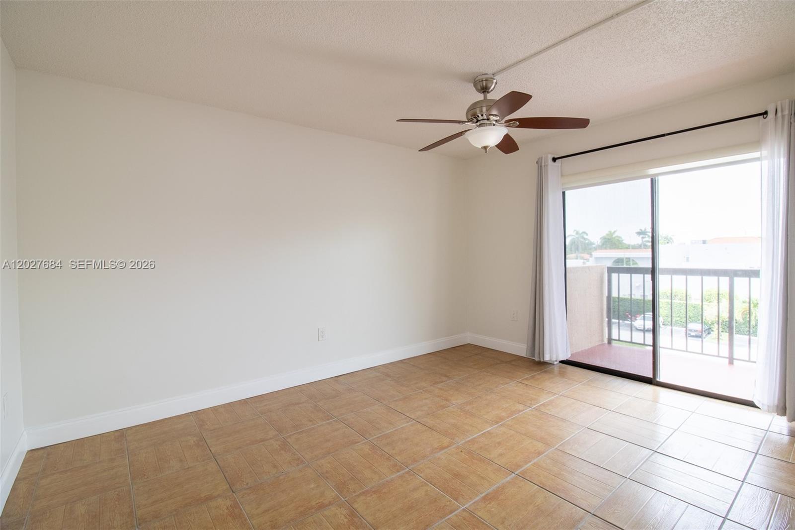995 SW 84th Ave #408, Miami FL 33144