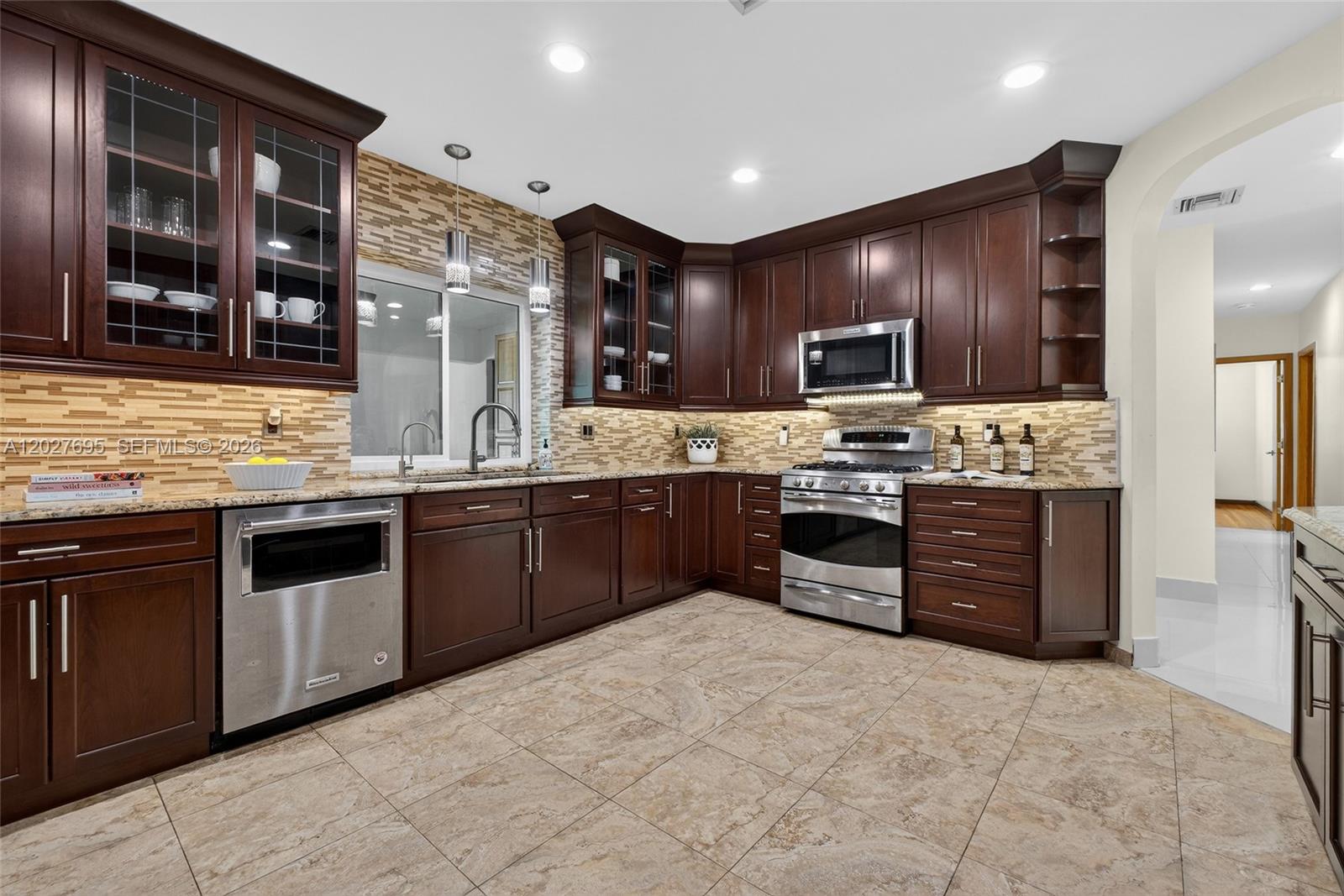 6125 SW 109th St, Pinecrest FL 33156