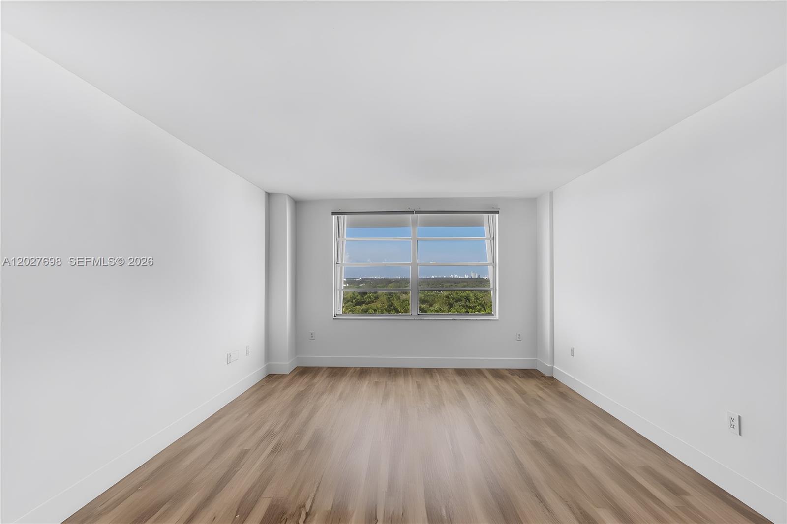 199 Ocean Lane Dr #1210, Key Biscayne FL 33149